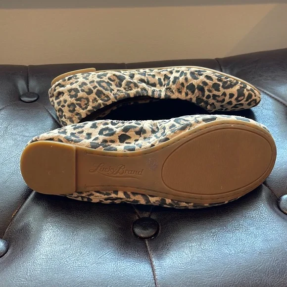 Like New Lucky Brand flats sz7.5 - Picture 4 of 7